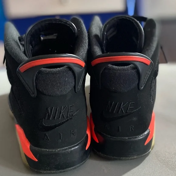 RETRO JORDAN 6 (BIG KIDS) - Picture 5 of 5